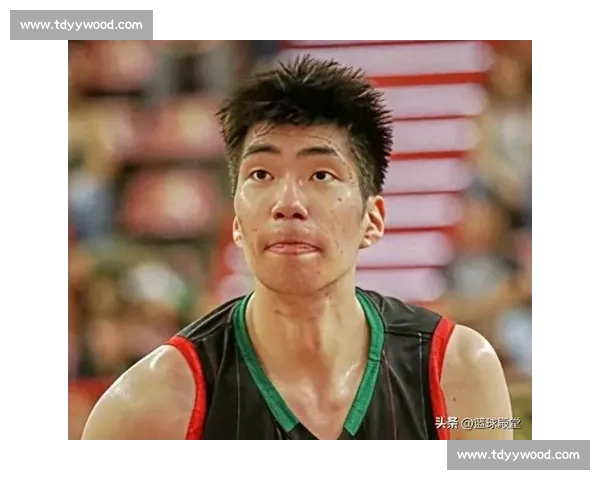 2 米 23 余嘉豪爆发！西乙轰 12+4 破低迷，放弃 600 万太值